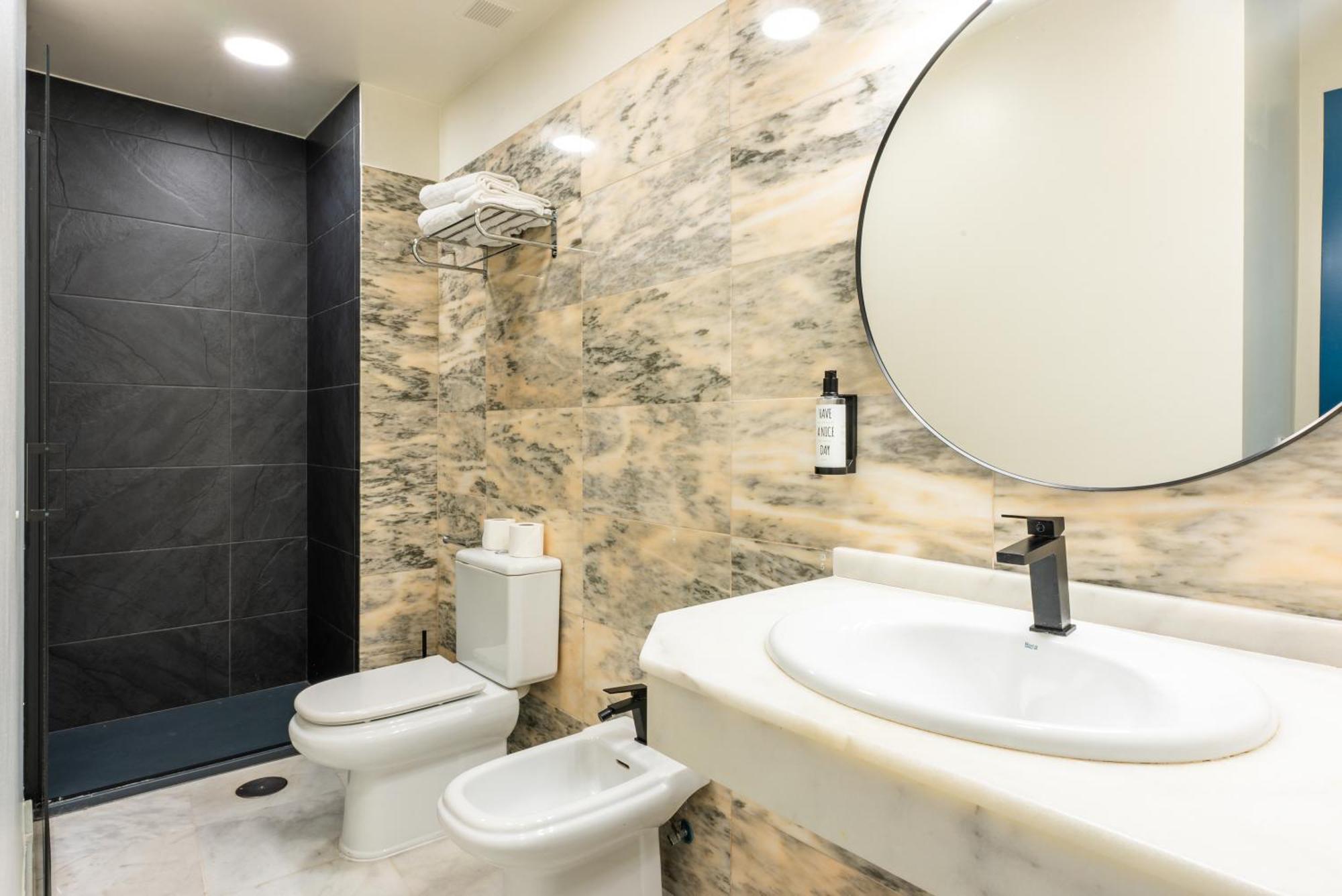 Smartr Sevilla Las Duenas Phòng bức ảnh